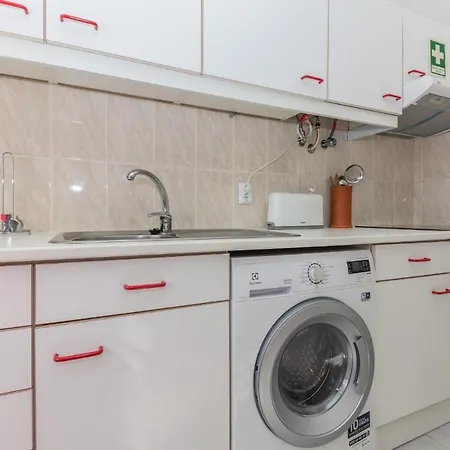 1 Bedroom By Algarvemanta *