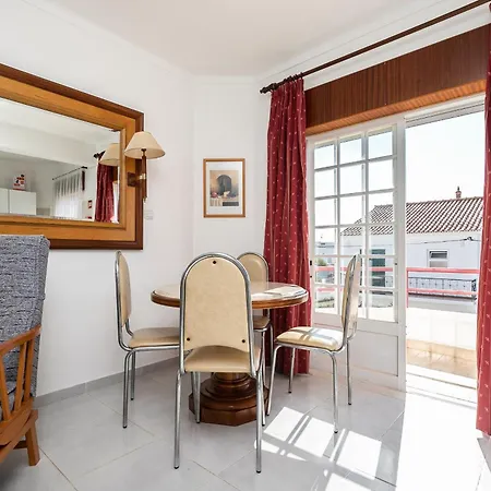 1 Bedroom By Algarvemanta *