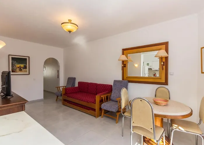 1 Bedroom By Algarvemanta *