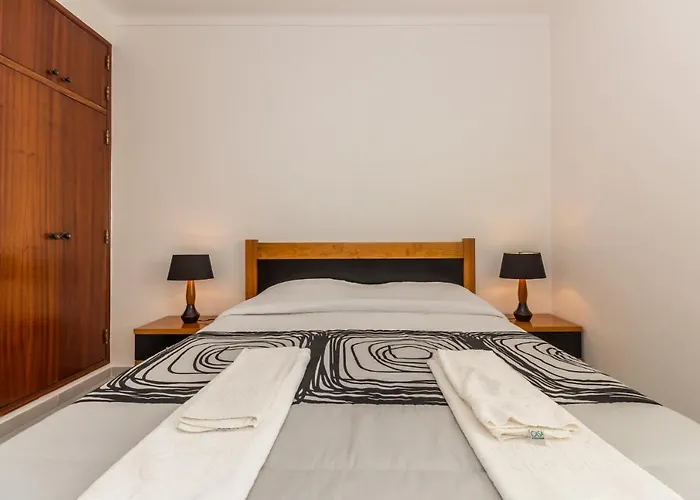1 Bedroom By Algarvemanta * Manta Rota