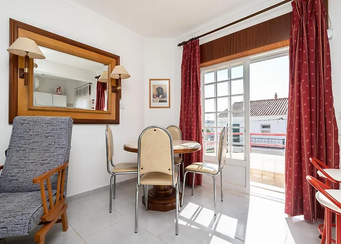 1 Bedroom By Algarvemanta *